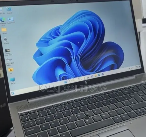 New Laptop HP ZBook 14 16GB Intel Core i7 SSD 512GB