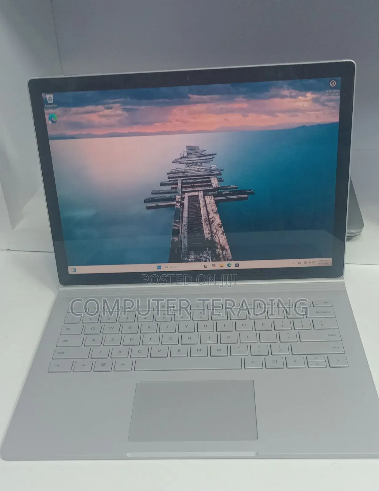 New Laptop Microsoft Surface Book 2 16GB Intel Core i7 SSD 512GB