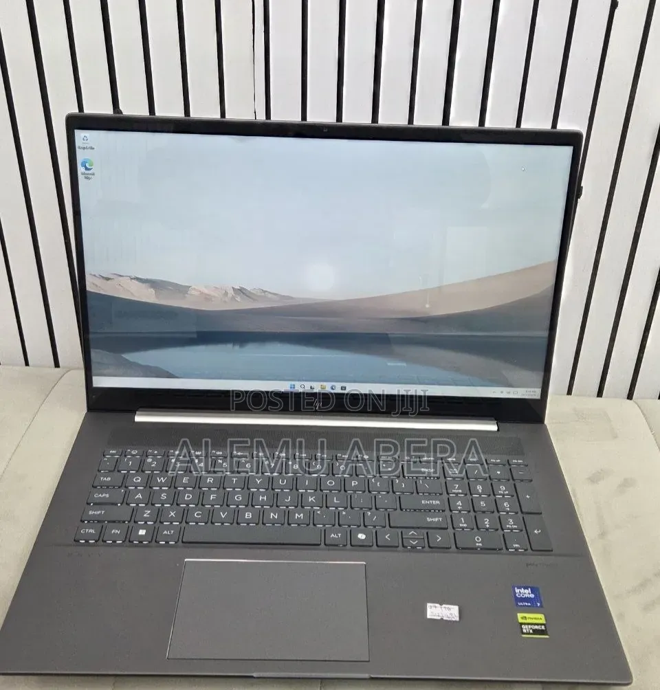 New Laptop HP Envy 17 16GB Intel Core Ultra 7 SSD 512GB