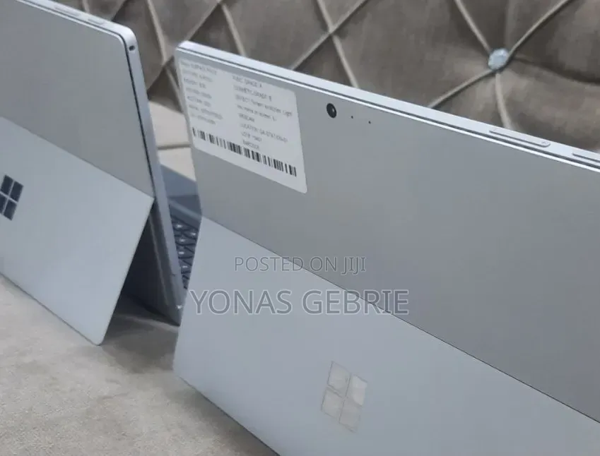 New Laptop Microsoft Surface 8GB Intel Core i5 SSD 256GB