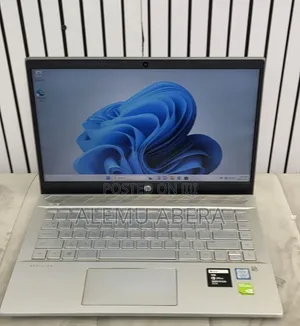 New Laptop HP Pavilion 14 8GB Intel Core i7 SSD 1T