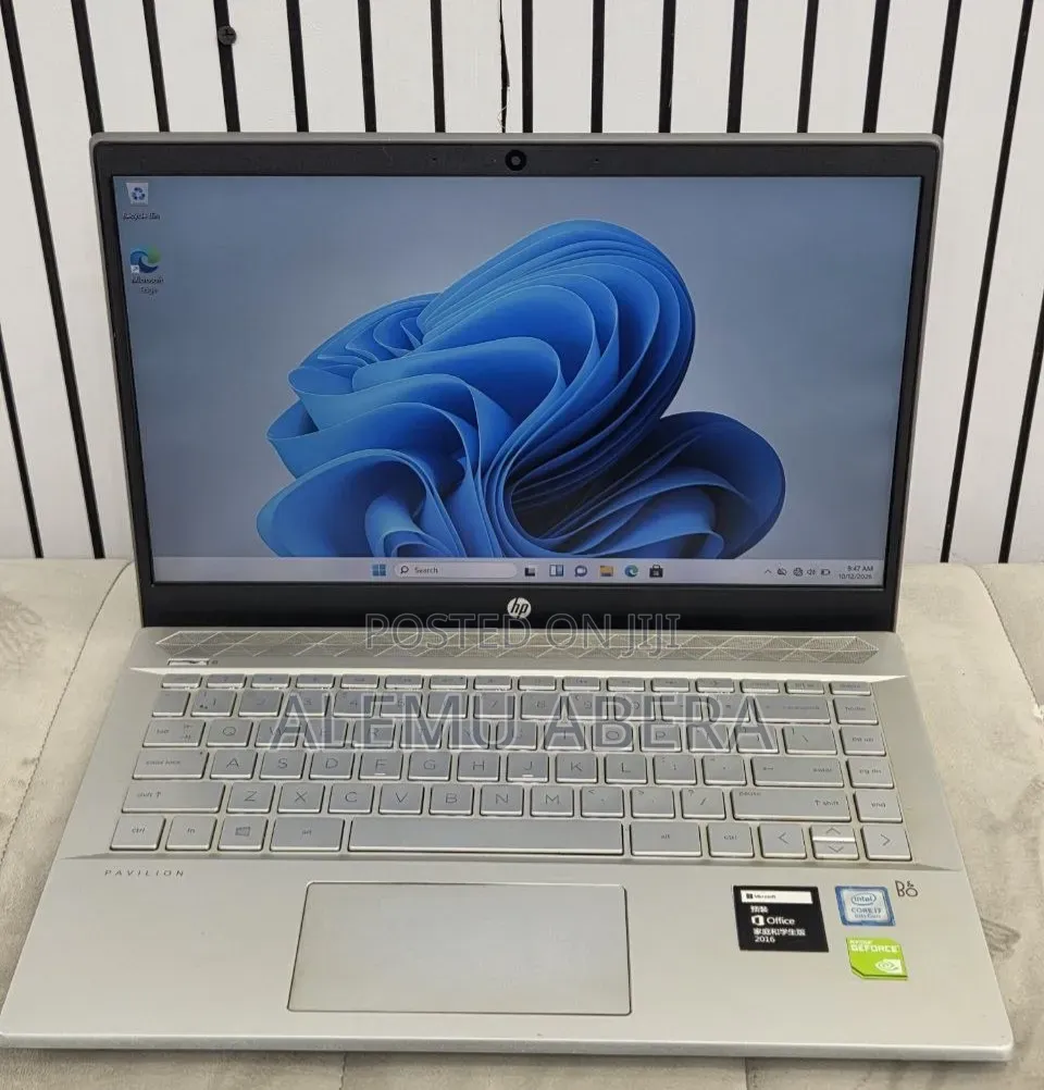 New Laptop HP Pavilion 14 8GB Intel Core i7 SSD 1T