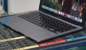 New Laptop Apple MacBook Pro 2020 M1 16GB Apple M1 SSD 256GB