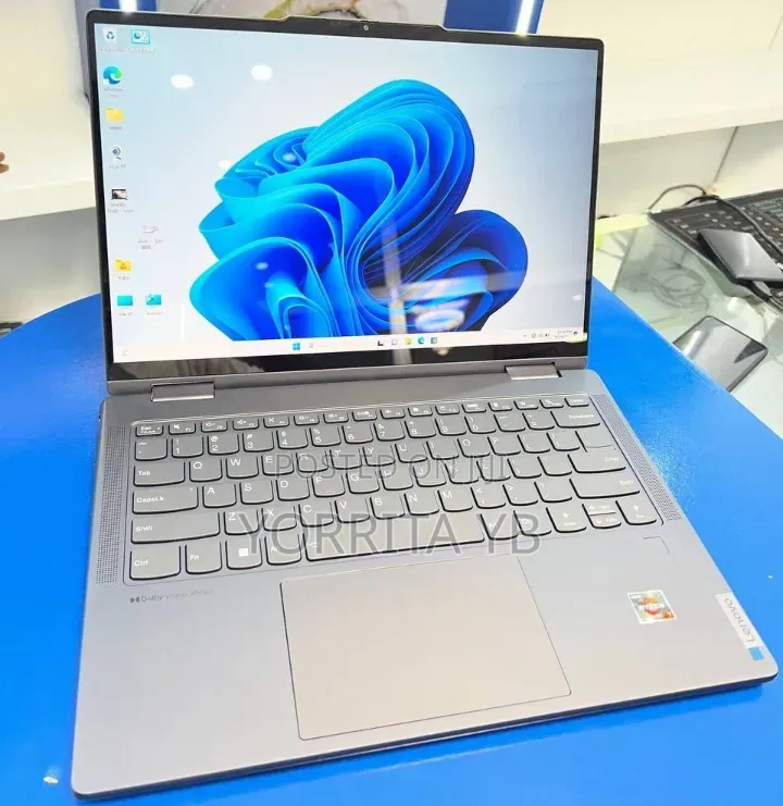 New Laptop Lenovo Yoga Slim 7 16GB Intel Core i7 SSD 512GB