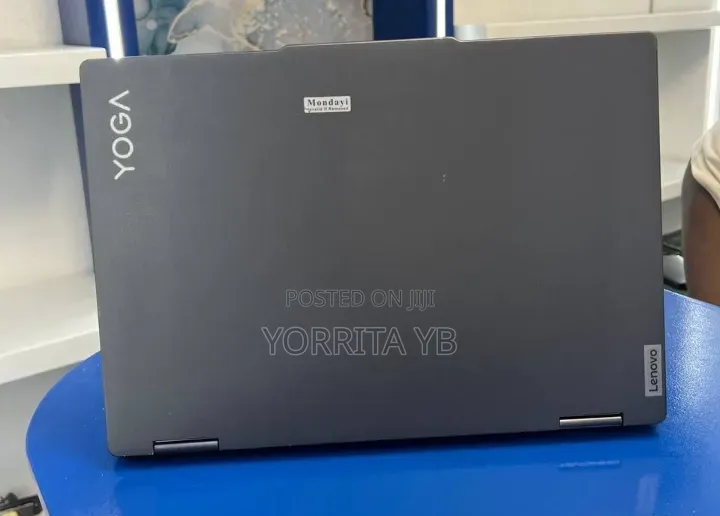 New Laptop Lenovo Yoga Slim 7 16GB Intel Core i7 SSD 512GB