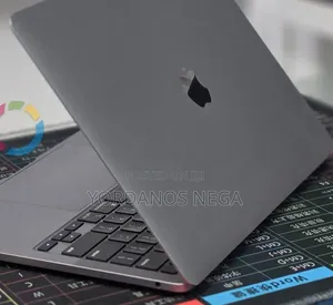 New Laptop Apple MacBook Pro 2020 M1 16GB Apple M1 SSD 256GB