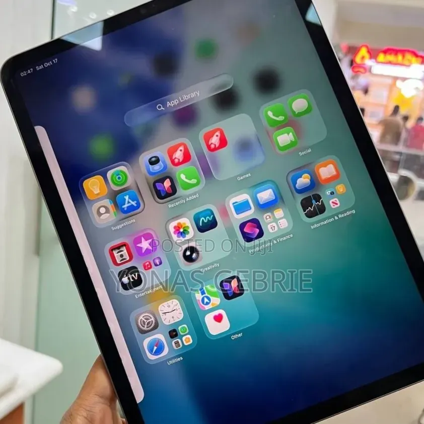New Apple iPad Pro (2022) 256 GB