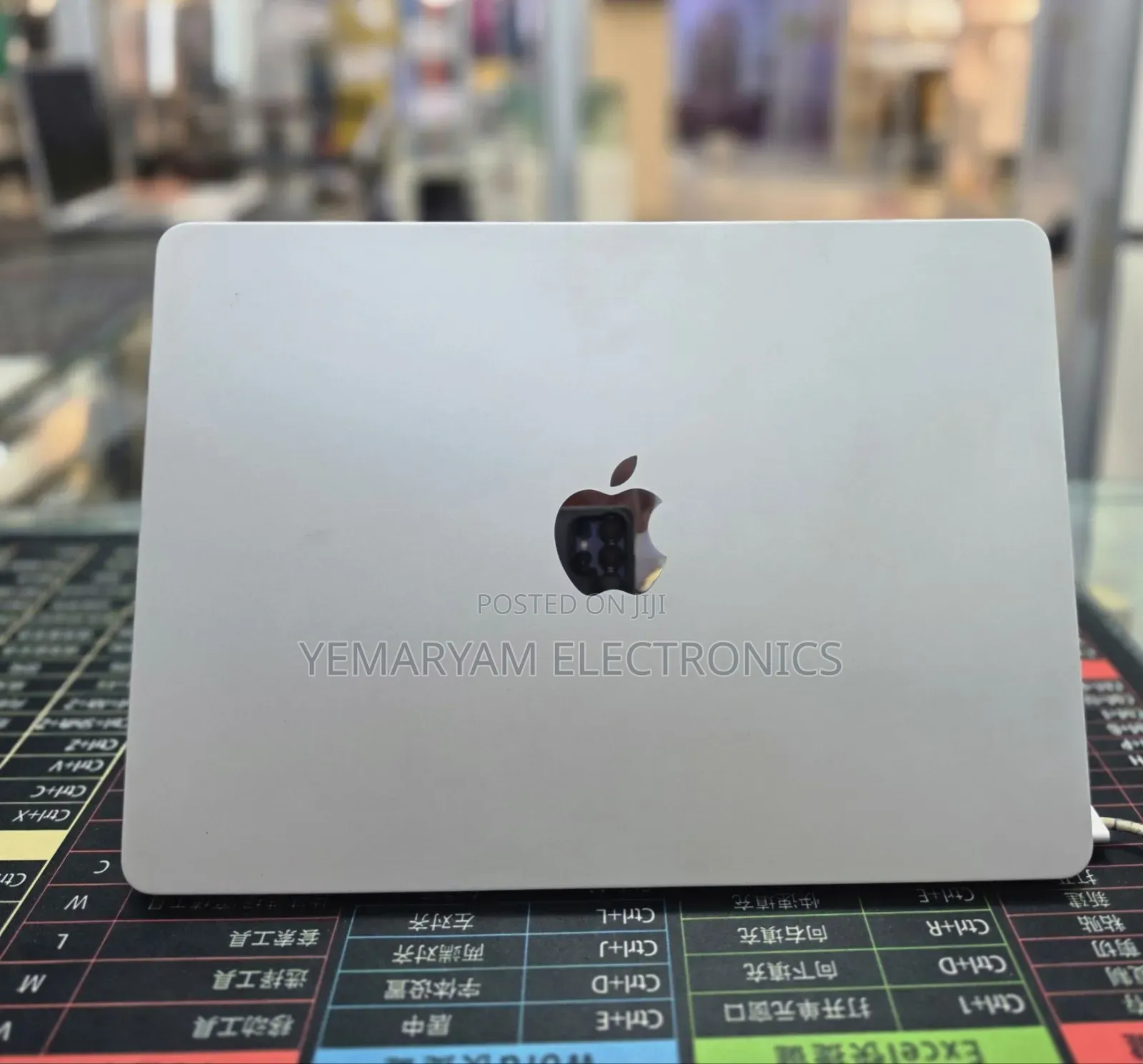 New Laptop Apple MacBook Air 2025 M4 16GB Apple M4 SSD 256GB