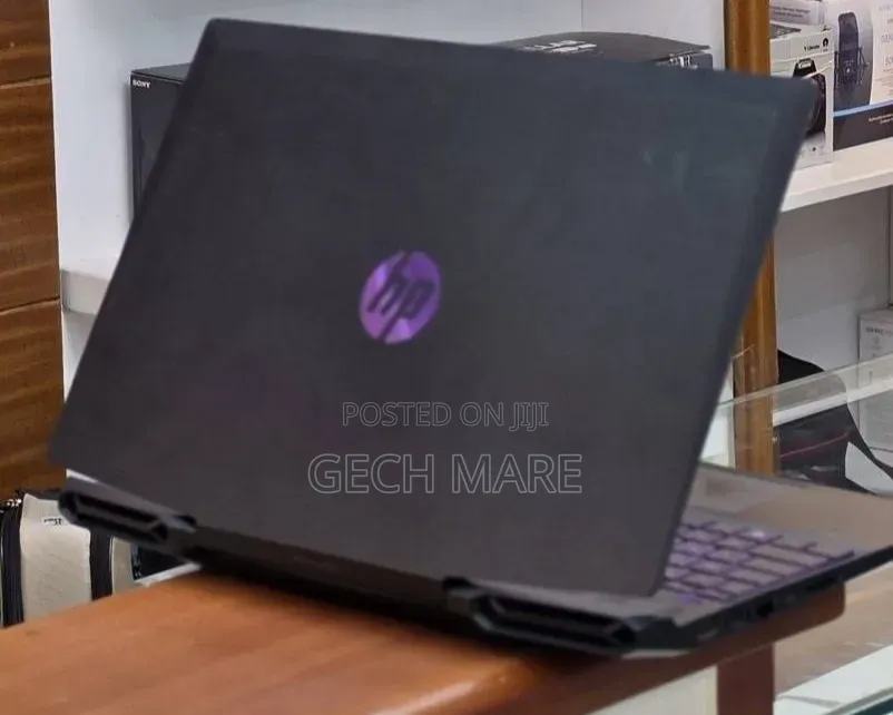 New Laptop HP Pavilion 15 16GB Intel Core i7 SSD 512GB