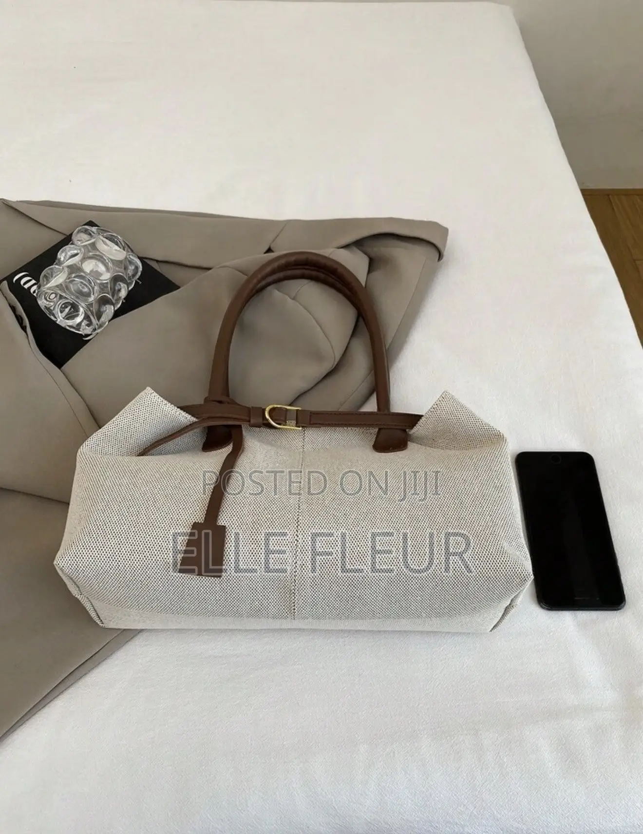 Women’s Beautiful Shoulder Bag for Daily Wear