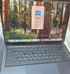 New Laptop Apple MacBook Air 2025 M4 16GB Intel Core i7 SSD 256GB