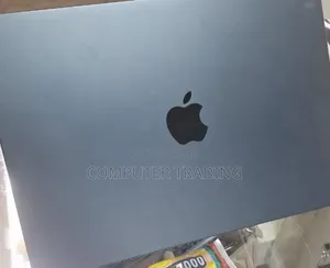 New Laptop Apple MacBook Air 2025 M4 16GB Intel Core i7 SSD 256GB