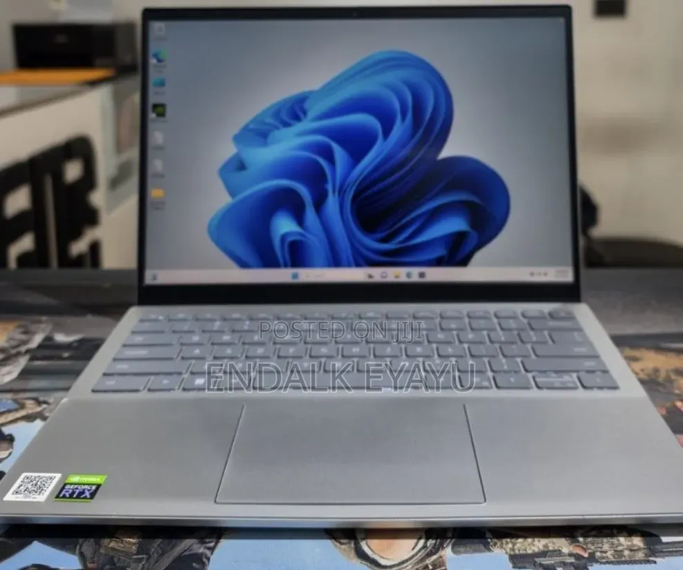 New Laptop Dell Inspiron 14 16GB Intel Core i7 SSD 512GB