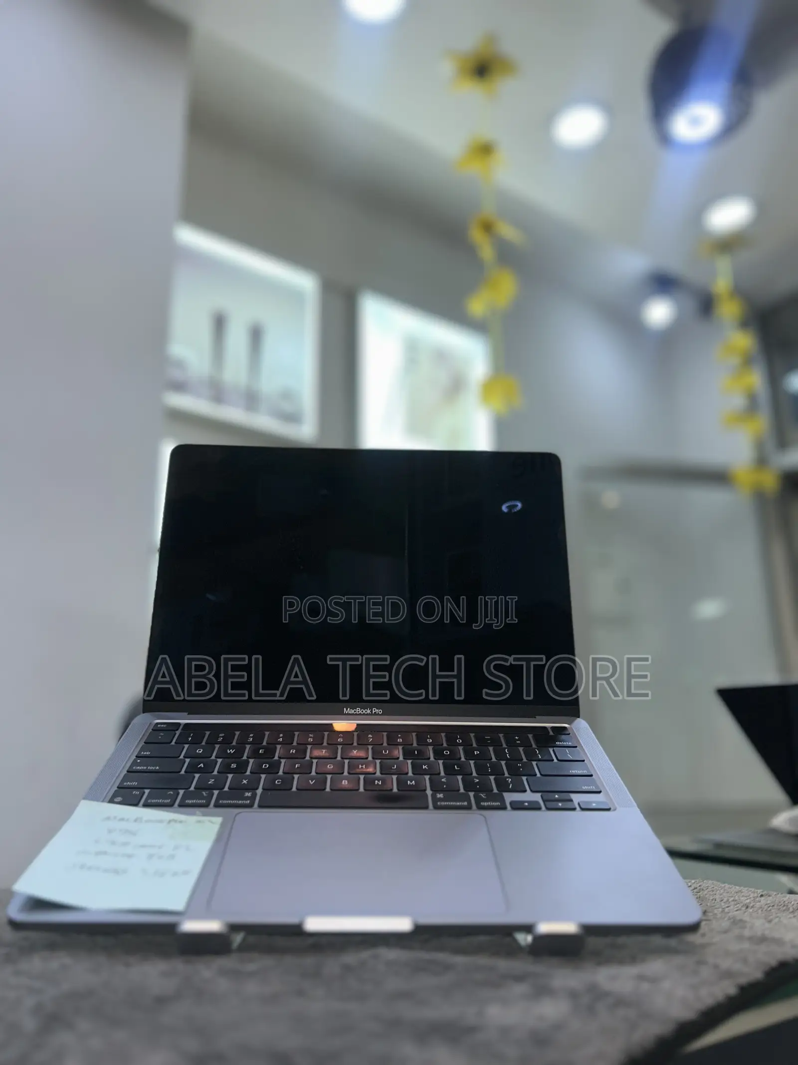 Laptop Apple 8GB eMMC 256GB