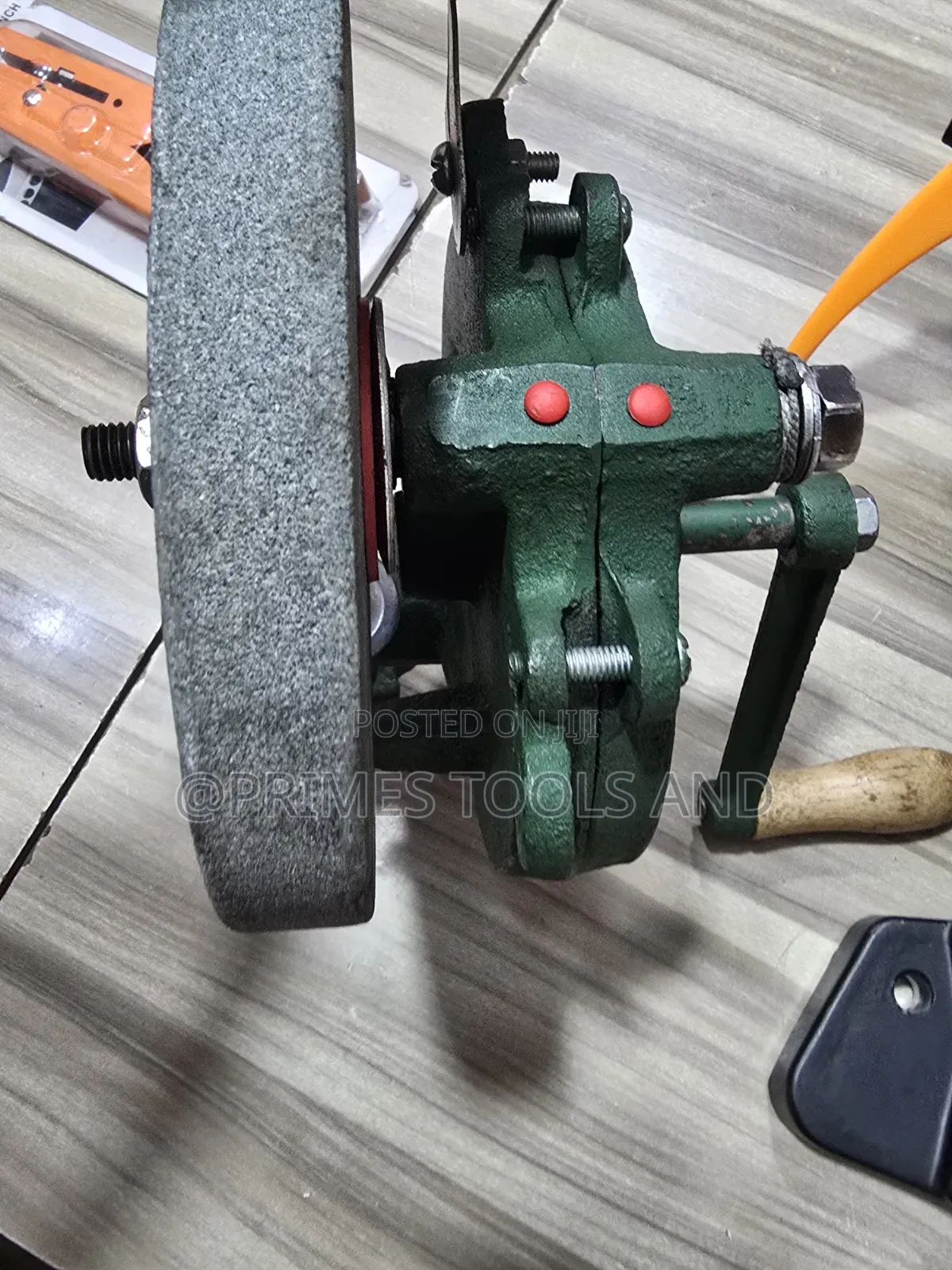 Manual Bench Grinder | Hand Grinding Machine