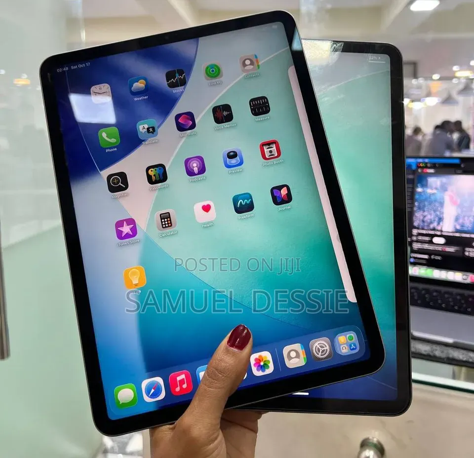New Apple iPad (2022) 256 GB