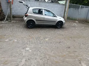Toyota Vitz 2003