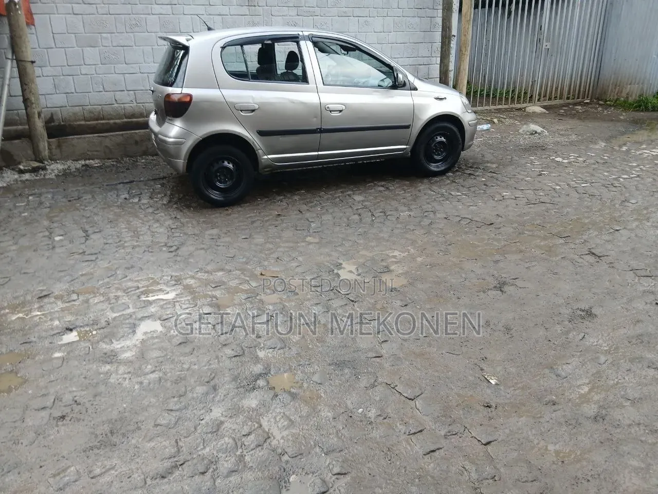 Toyota Vitz 2003