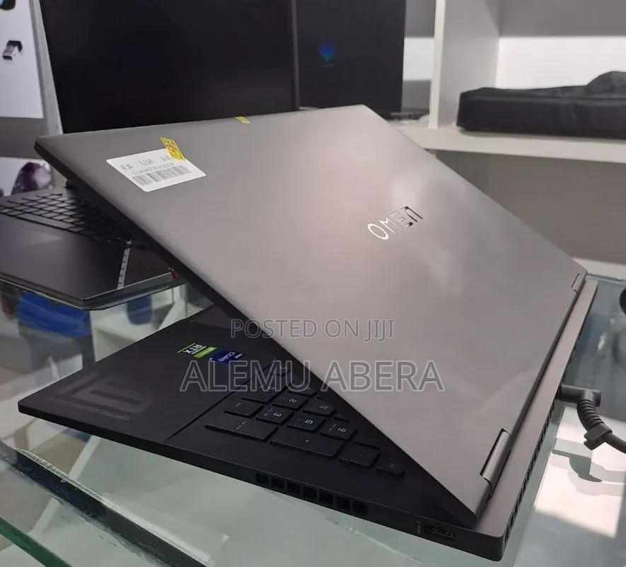 New Laptop HP Omen 16 16GB Intel Core i9 SSD 1T