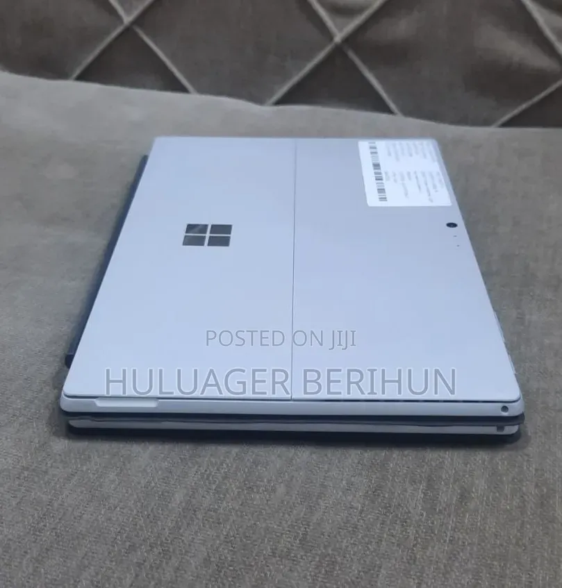 New Laptop Microsoft Surface Pro 6 8GB Intel Core i5 SSD 256GB