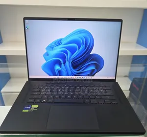 New Laptop Asus ROG Zephyrus G16 16GB Intel Core i9 SSD 1T