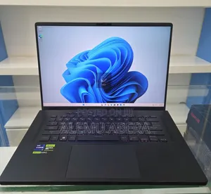 New Laptop Asus ROG Zephyrus G16 16GB Intel Core i9 SSD 1T