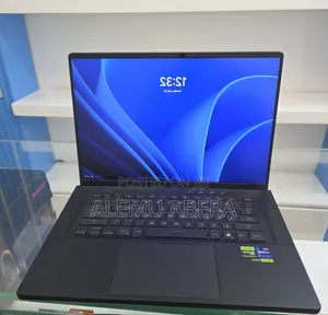 New Laptop Asus ROG Zephyrus G16 16GB Intel Core i9 SSD 1T