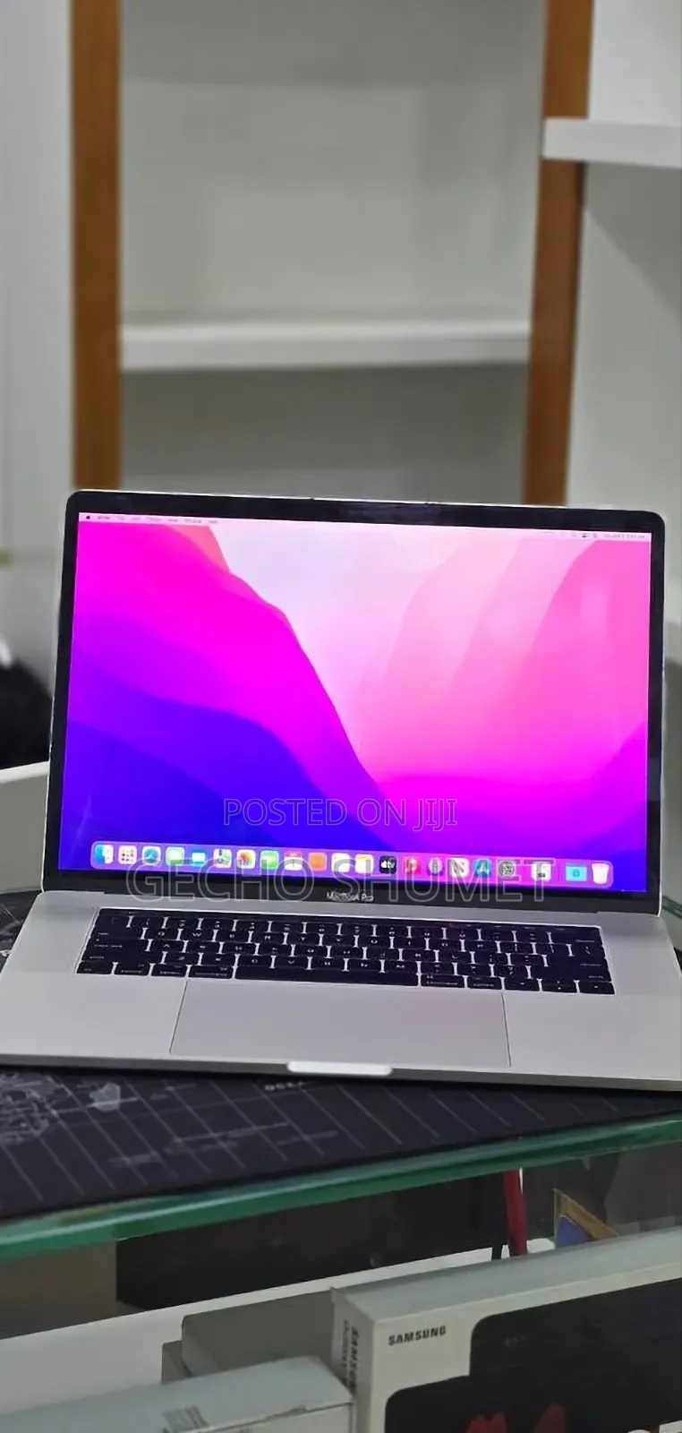 New Laptop Apple MacBook Pro 2017 16GB Intel Core i7 SSD 512GB