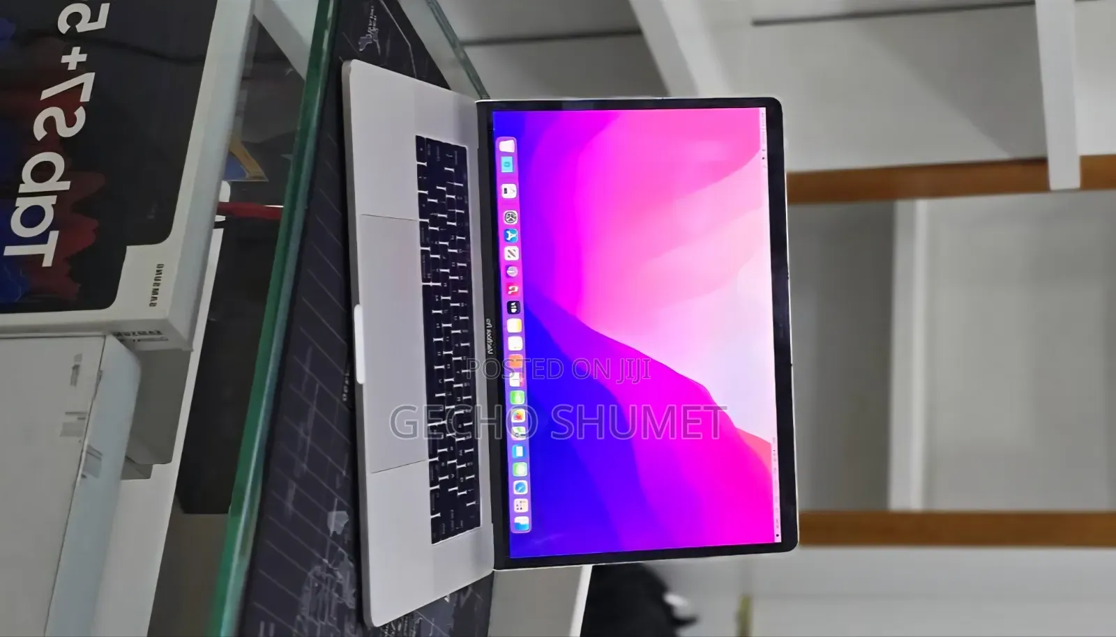 New Laptop Apple MacBook Pro 2017 16GB Intel Core i7 SSD 512GB