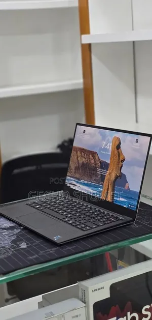 New Laptop Dell XPS 13 16GB Intel Core i7 SSD 512GB