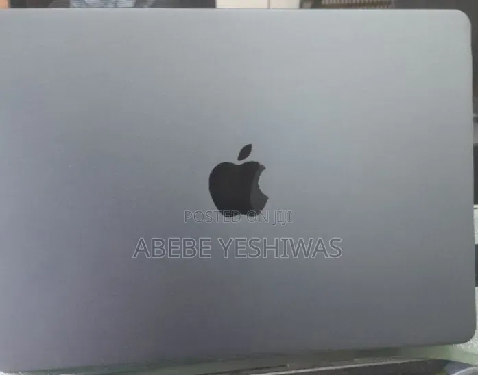 New Laptop Apple MacBook Air 2024 M3 24GB Apple M3 SSD 512GB