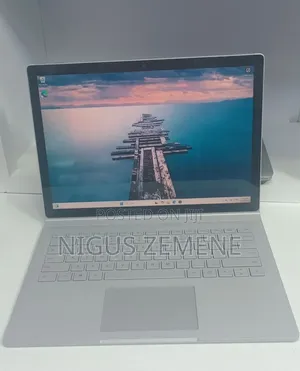 New Laptop Microsoft Surface Book 2 16GB Intel Core i7 SSD 512GB