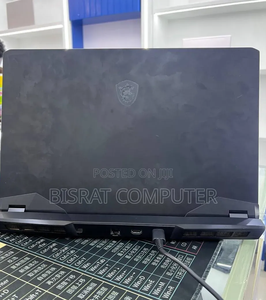 New Laptop MSI Katana GF76 16GB Intel Core i7 SSD 512GB