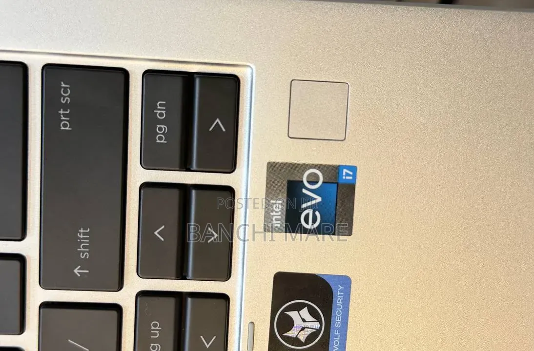 New Laptop HP EliteBook 830 G9 16GB Intel Core i7 SSD 512GB