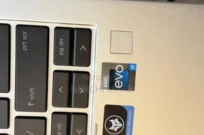 New Laptop HP EliteBook 830 G9 16GB Intel Core i7 SSD 512GB