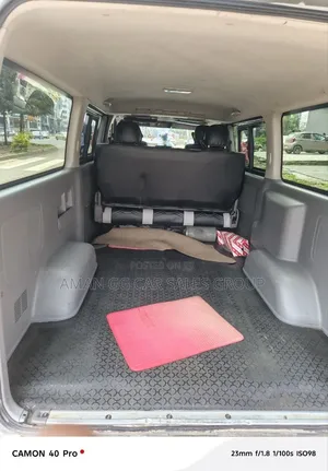 Toyota HiAce 2007 Silver