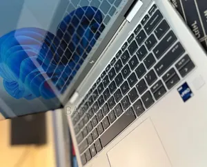 New Laptop HP EliteBook 830 G9 16GB Intel Core i7 SSD 512GB