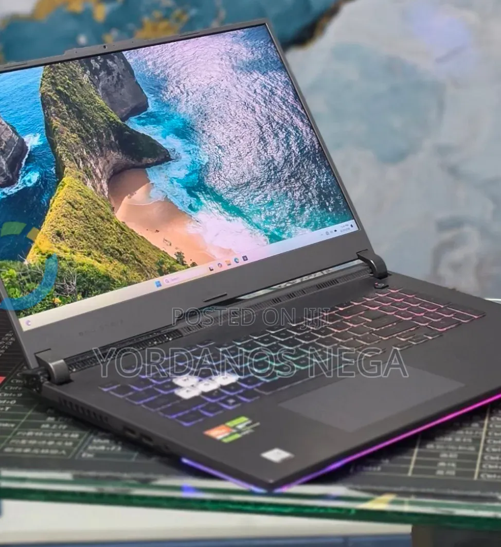 New Laptop Asus ROG Strix G17 16GB AMD Ryzen 9 SSD 1T