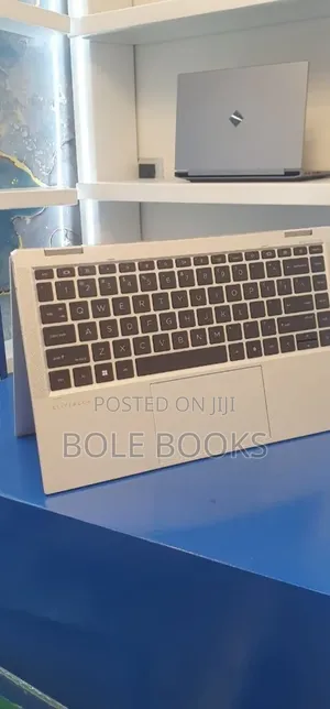 New Laptop HP EliteBook 1040 G8 16GB Intel Core i7 SSD 512GB