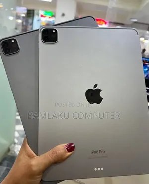 New Apple iPad Pro (2022) 256 GB