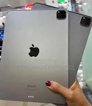 New Apple iPad Pro (2022) 256 GB
