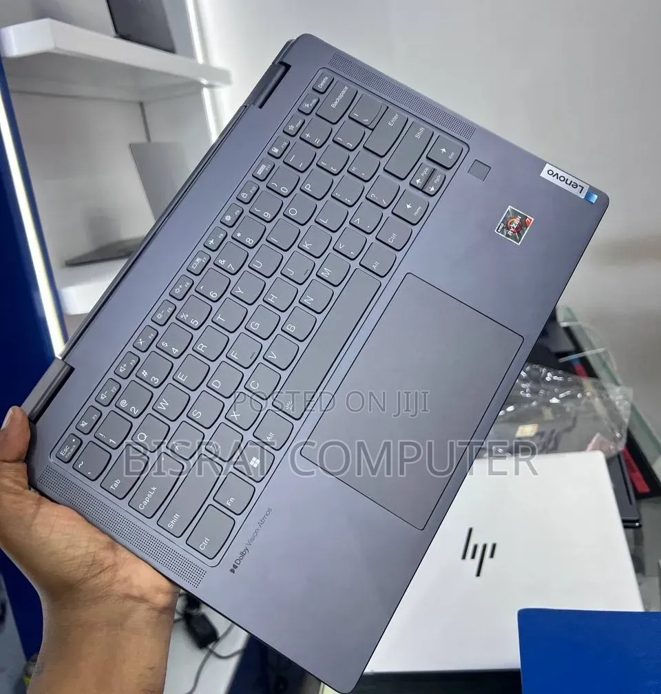 New Laptop Lenovo Yoga Slim 7 16GB AMD Ryzen 7 SSD 512GB