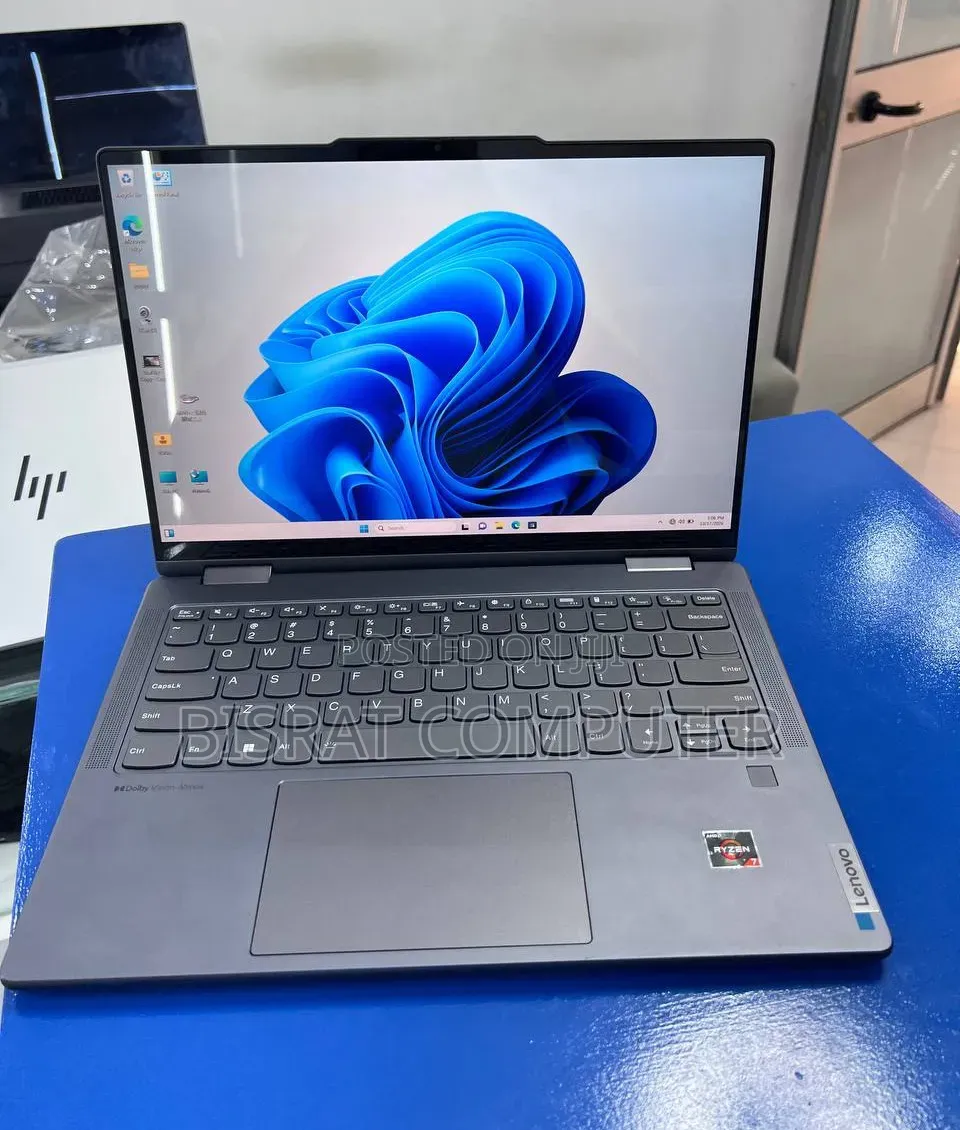 New Laptop Lenovo Yoga Slim 7 16GB AMD Ryzen 7 SSD 512GB