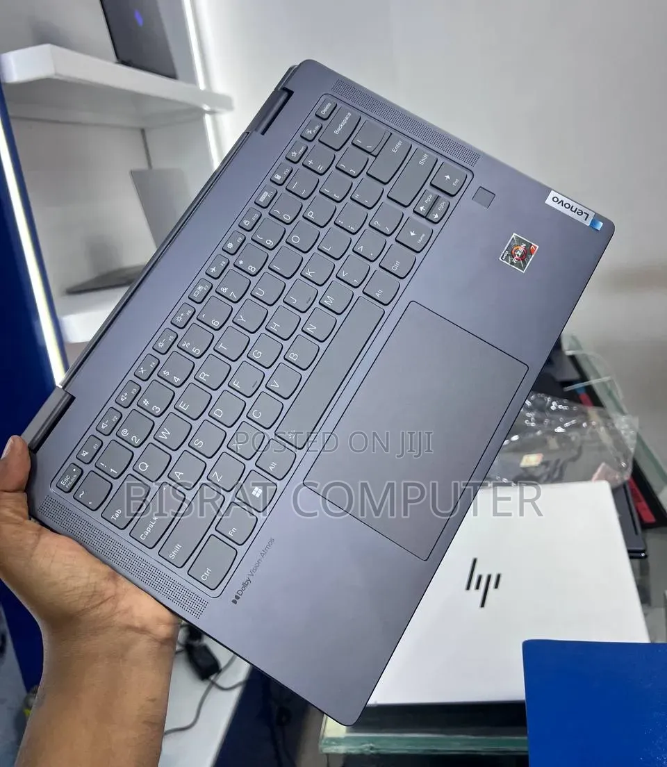 New Laptop Lenovo Yoga Slim 7 16GB AMD Ryzen 7 SSD 512GB