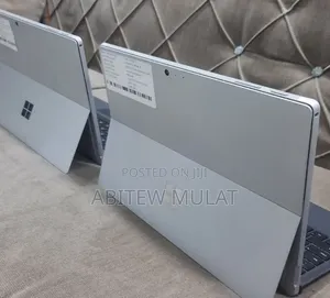 New Laptop Microsoft Surface Pro 6 8GB Intel Core i5 SSD 256GB