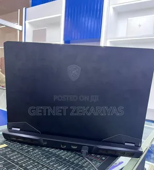 New Laptop MSI GP75 Leopard 16GB Intel Core i7 SSD 512GB