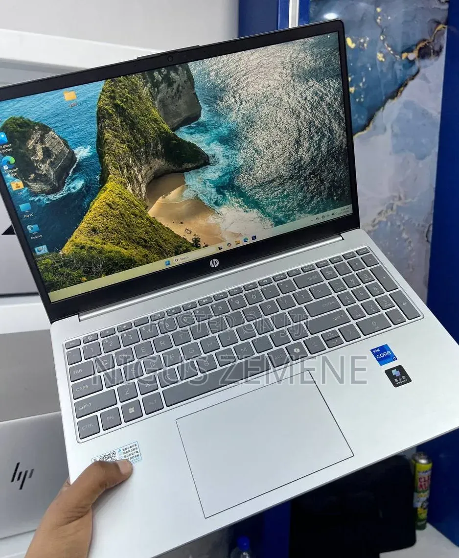 New Laptop HP Stream Notebook 16GB Intel Core i7 SSD 1T