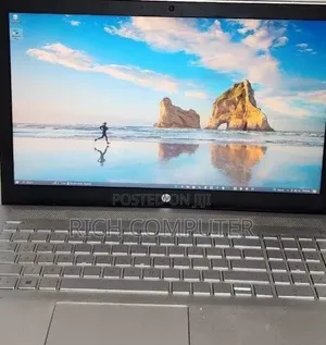 New Laptop HP Pavilion 15 8GB Intel Core i5 SSD 1T