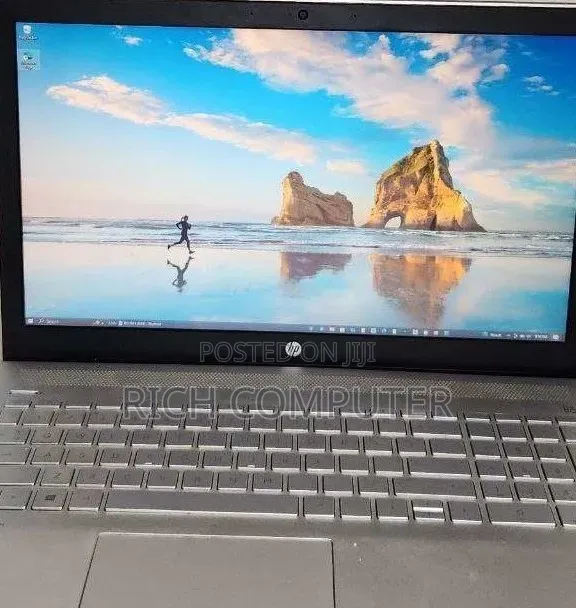 New Laptop HP Pavilion 15 8GB Intel Core i5 SSD 1T