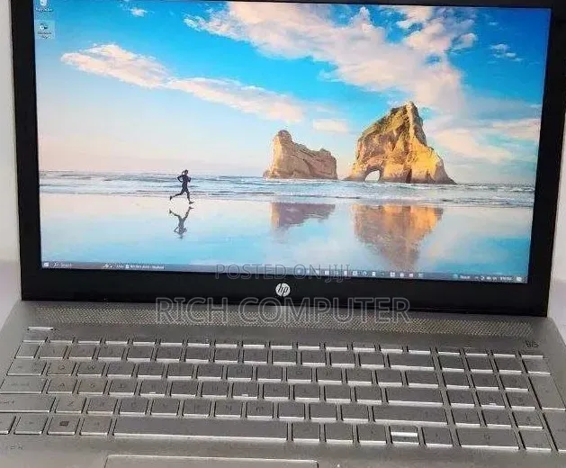 New Laptop HP Pavilion 15 8GB Intel Core i5 SSD 1T